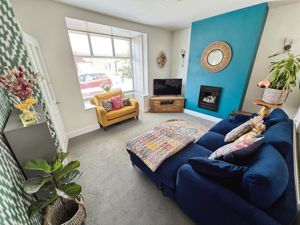 Lounge- click for photo gallery